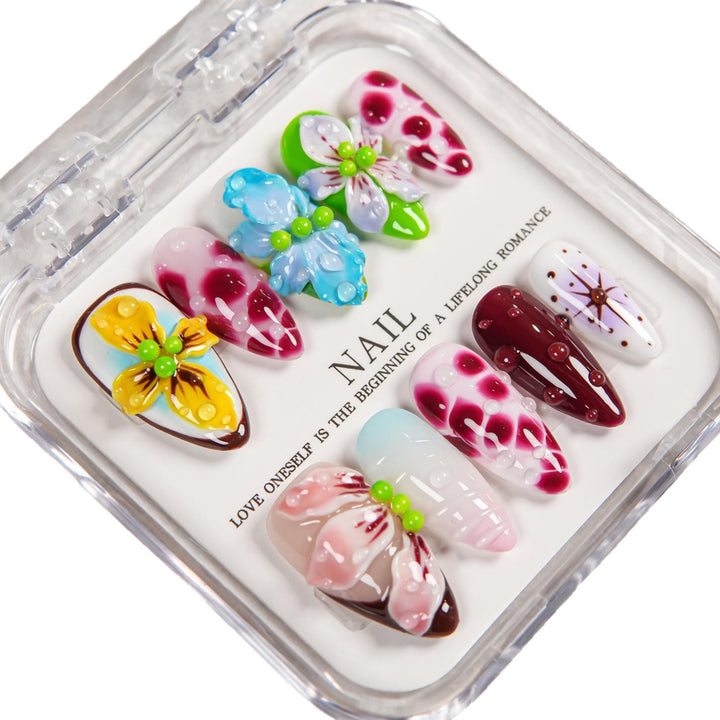 Artistic Floral Embellished Press-On Nail Set