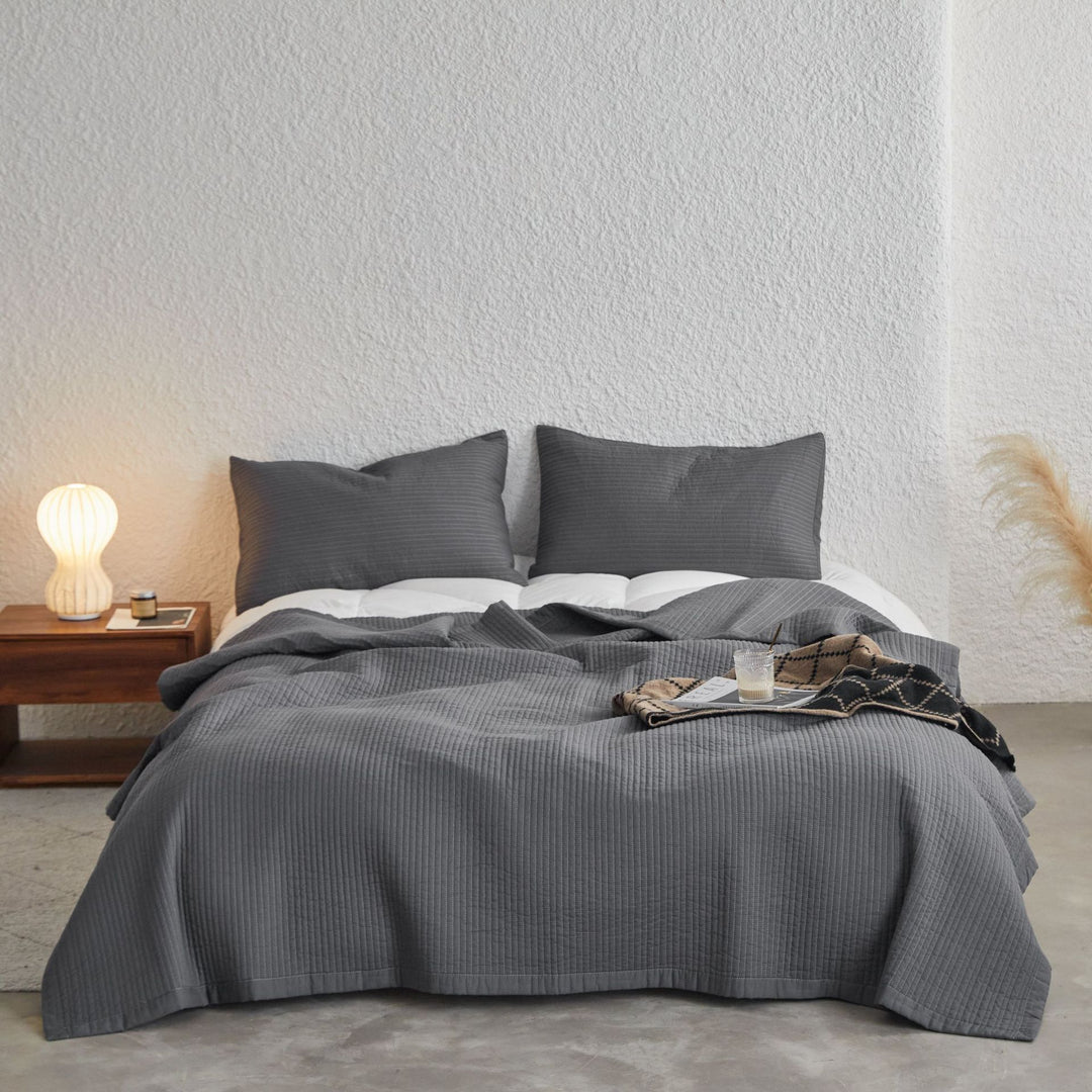 Lightweight Quilted Bedspread and Matching Pillow Sham Set