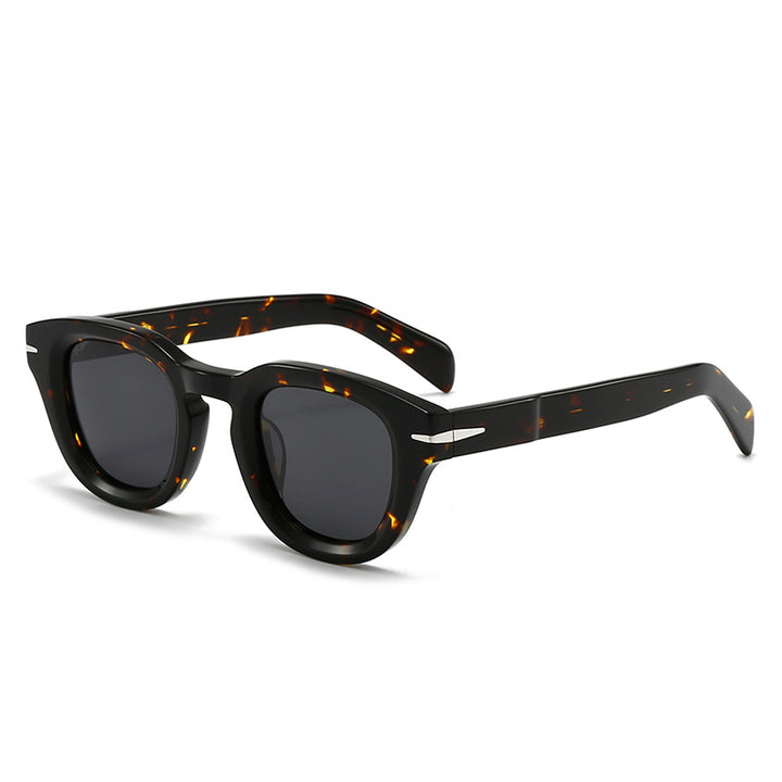 Women's sunglasses with modern, multifaceted design and polarized lenses Stornfield