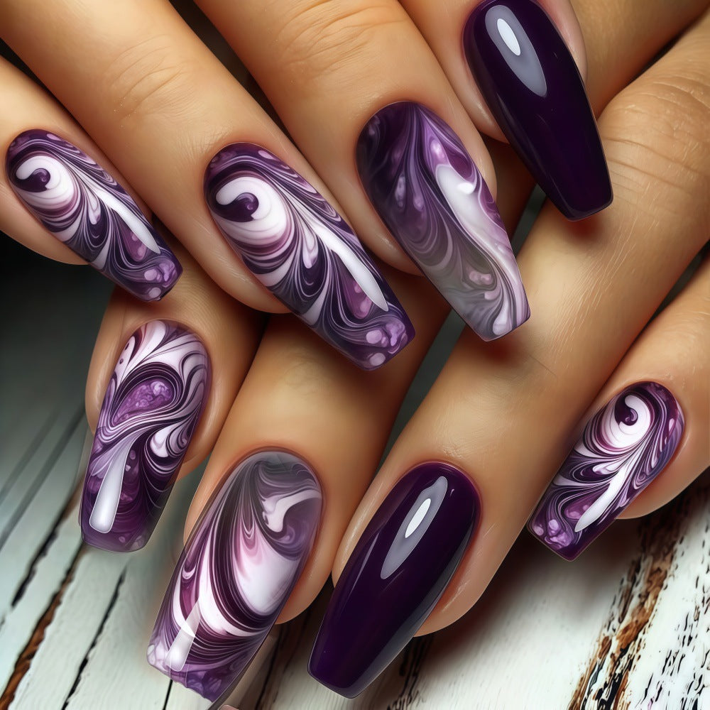 Artificial nails in modern marble design Stornfield