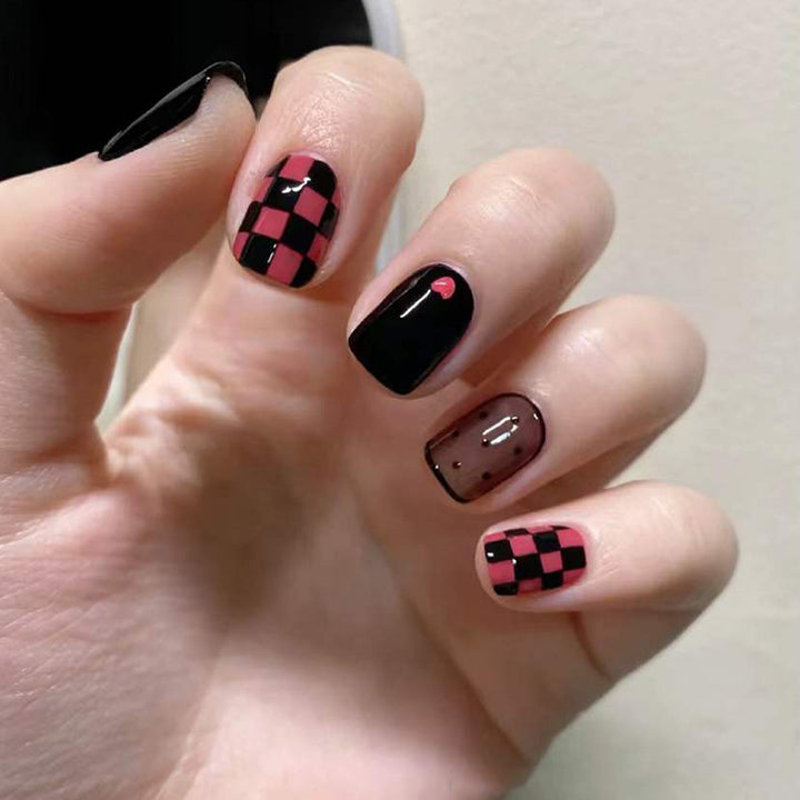 Decorative Floral Press-On Nail Art Set Stornfield