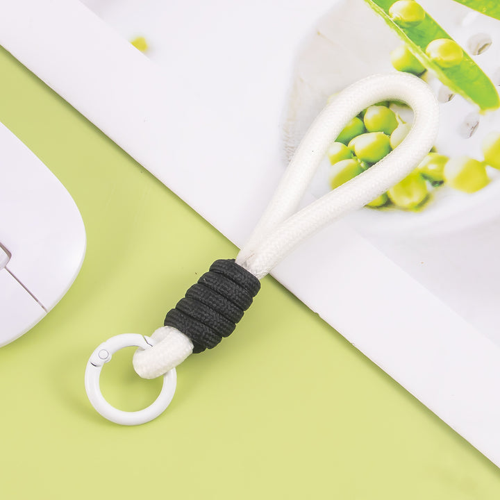Versatile Paracord Keychain Holder Stornfield