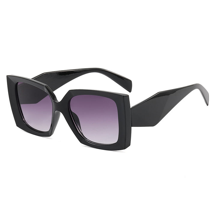 Women's Extravagant Oversized Sunglasses in Modern Design Stornfield