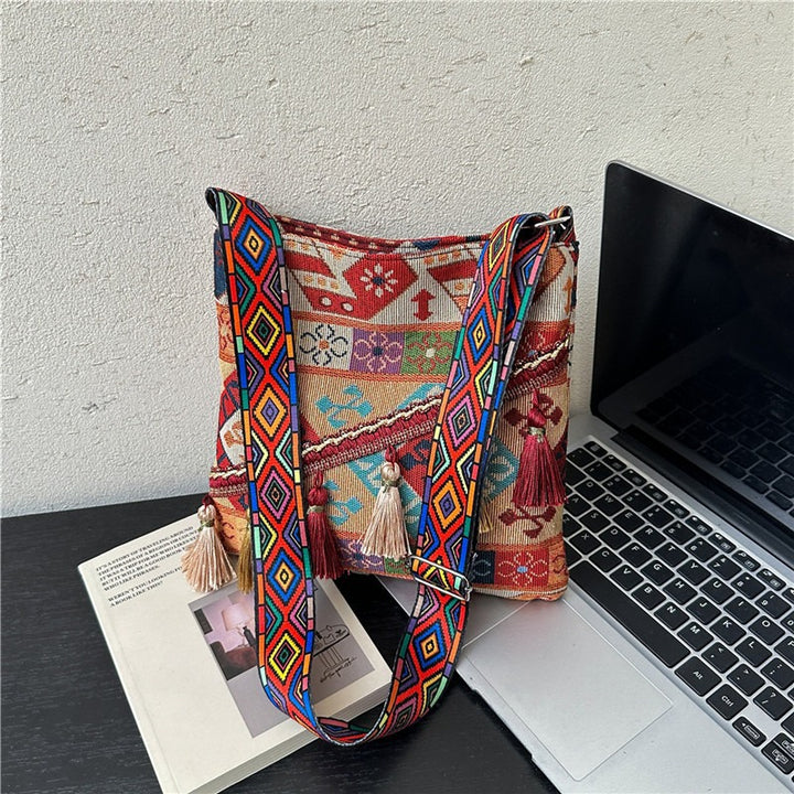 WoBohemian Style Embroidered Shoulder Bag Stornfield