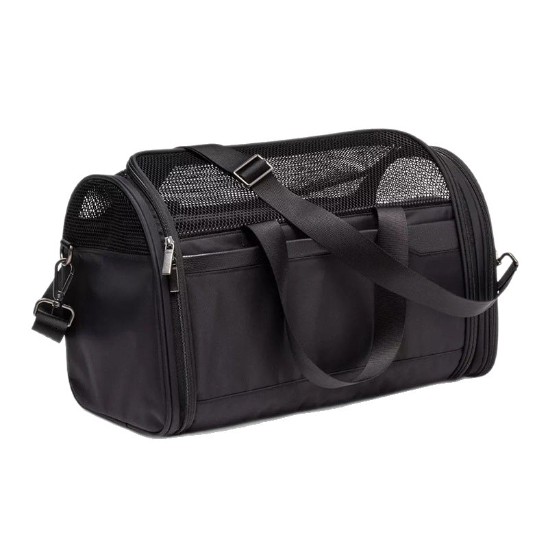 Versatile Gym Duffle Bag with Mesh Ventilation Stornfield