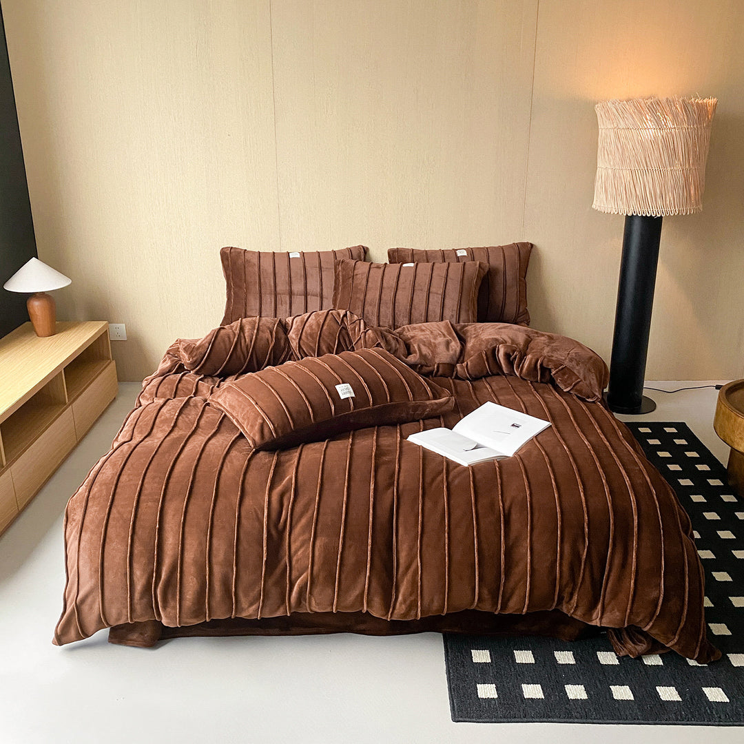 Bedding set with vertical textured piping and soft velvet look