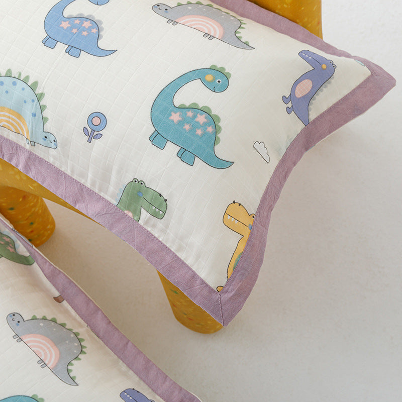 Children's pillowcase set made of breathable cotton blend with cute animal and fruit motifs