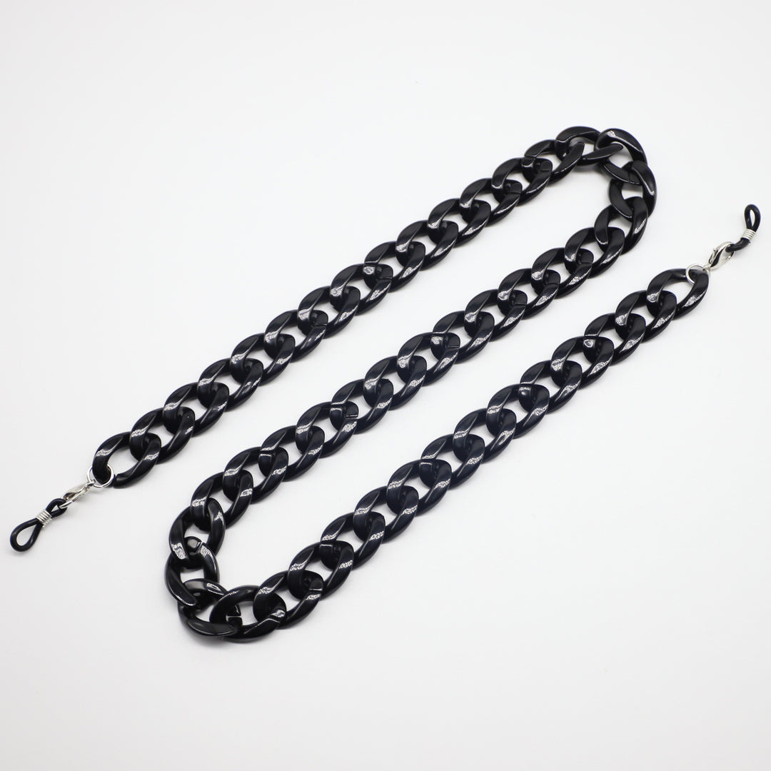 Stylish Statement Chain Stornfield