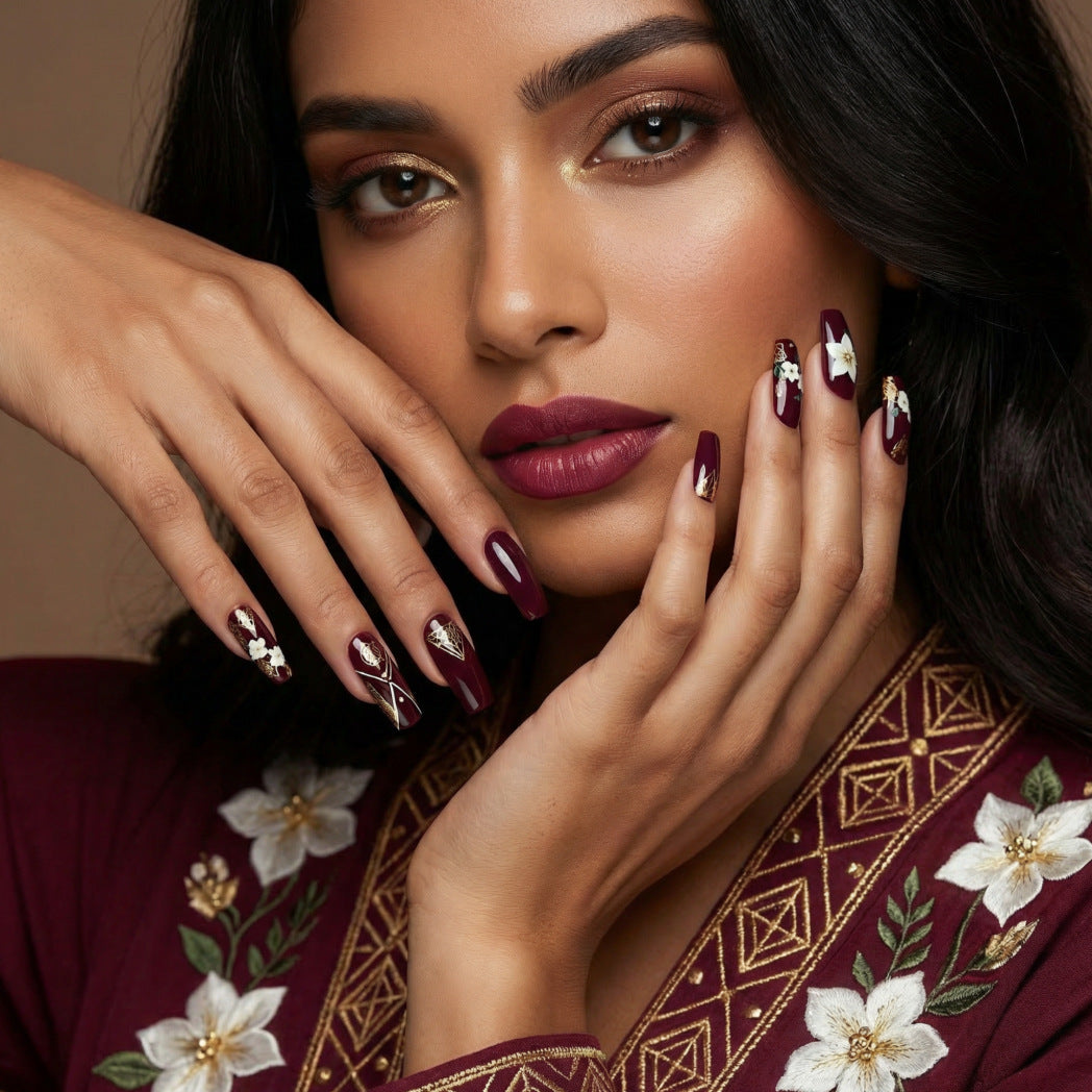 Trendy artificial nails with floral accents Stornfield
