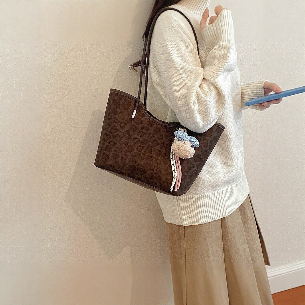 Stylish and Versatile Tote Bag
