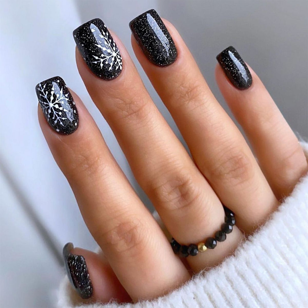 Decorative Press-On Nail Art Set with Elegant Floral and Shimmer Design Stornfield