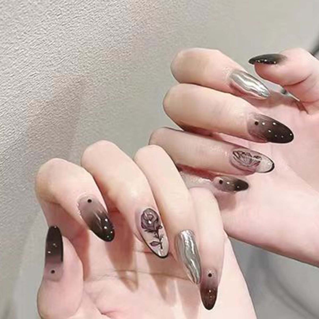 Elegant and artistic ombre nail art Stornfield