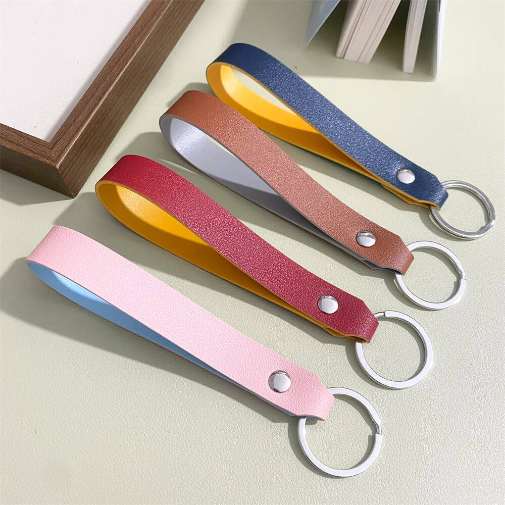 Premium Leather Keyring Holder Stornfield