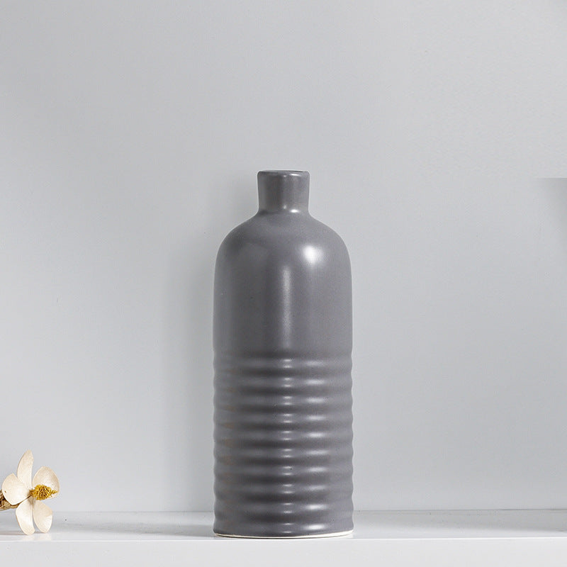 Modern Textured Ceramic Table Vase Stornfeild