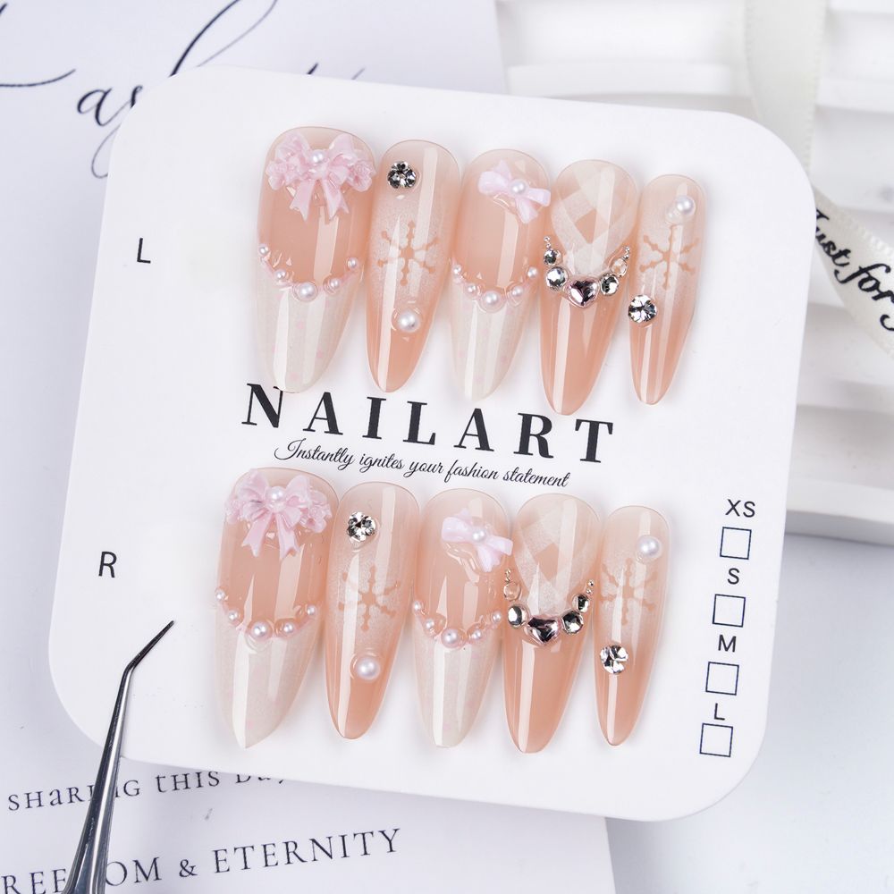 Decorative Fashion Nail Set Stornfield