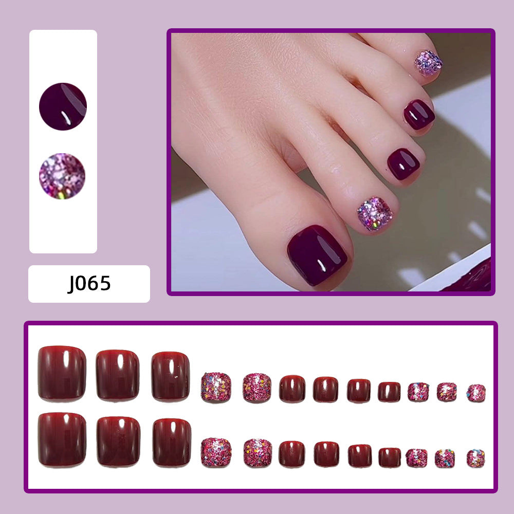Elegant toenail art Stornfield