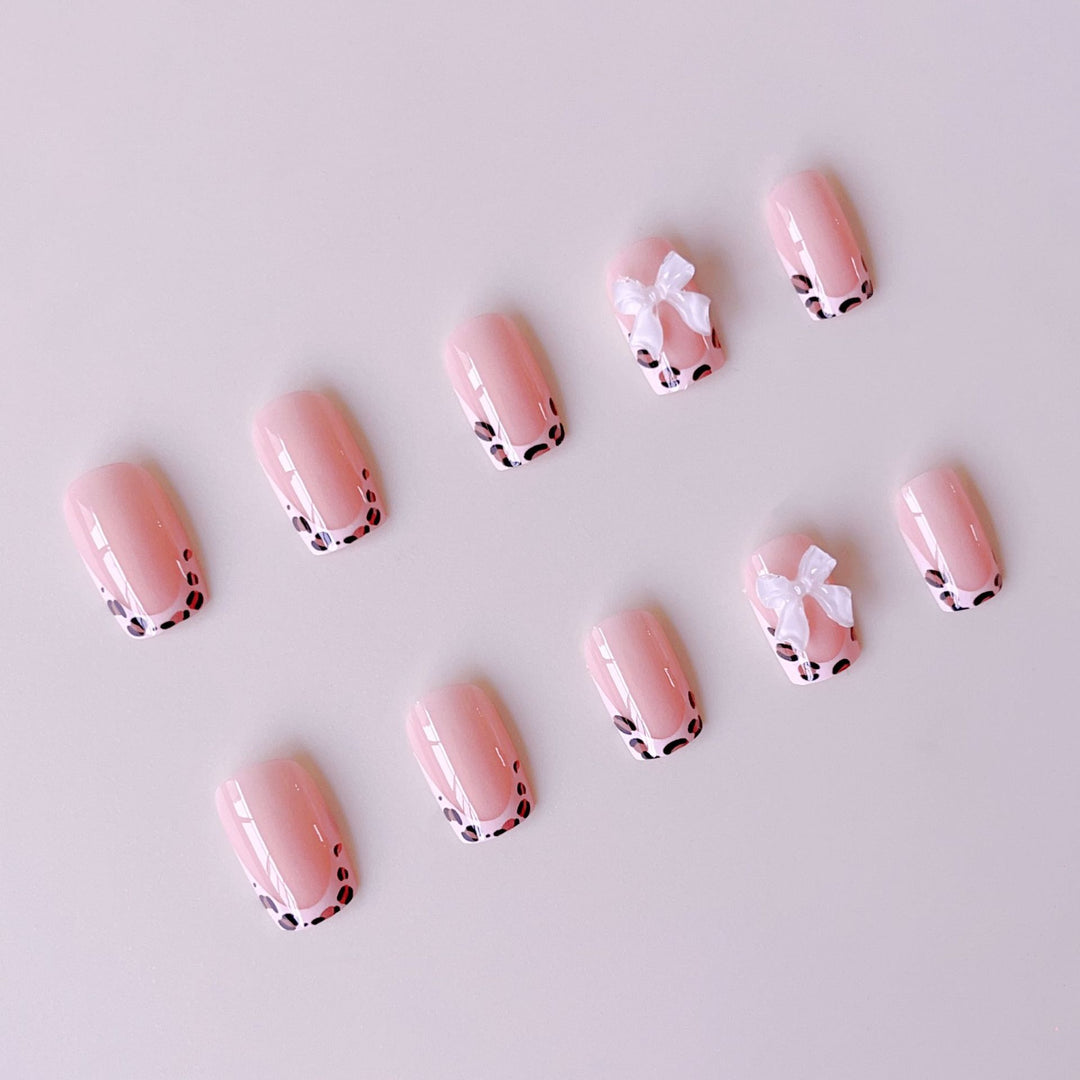 Nail art set with glamorous 3D flower decorations Stornfield