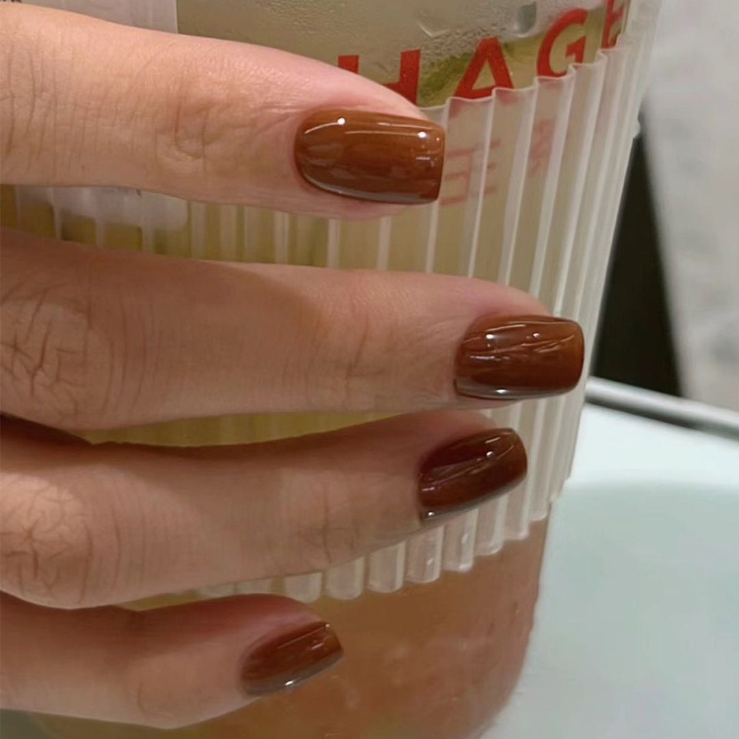 Elegant Nail Care with High Gloss Finish Stornfield