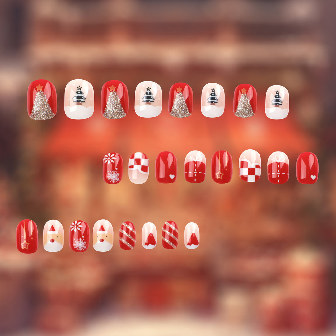 Festive nail art with Christmas motifs Stornfield