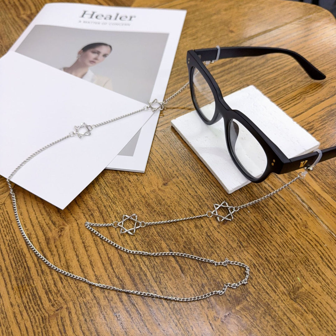 Dangle Chain Necklace with Star Accents Stornfield