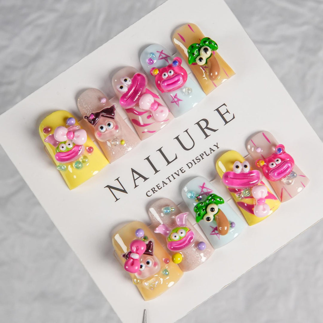 Creative Themed Press-On Nail Set