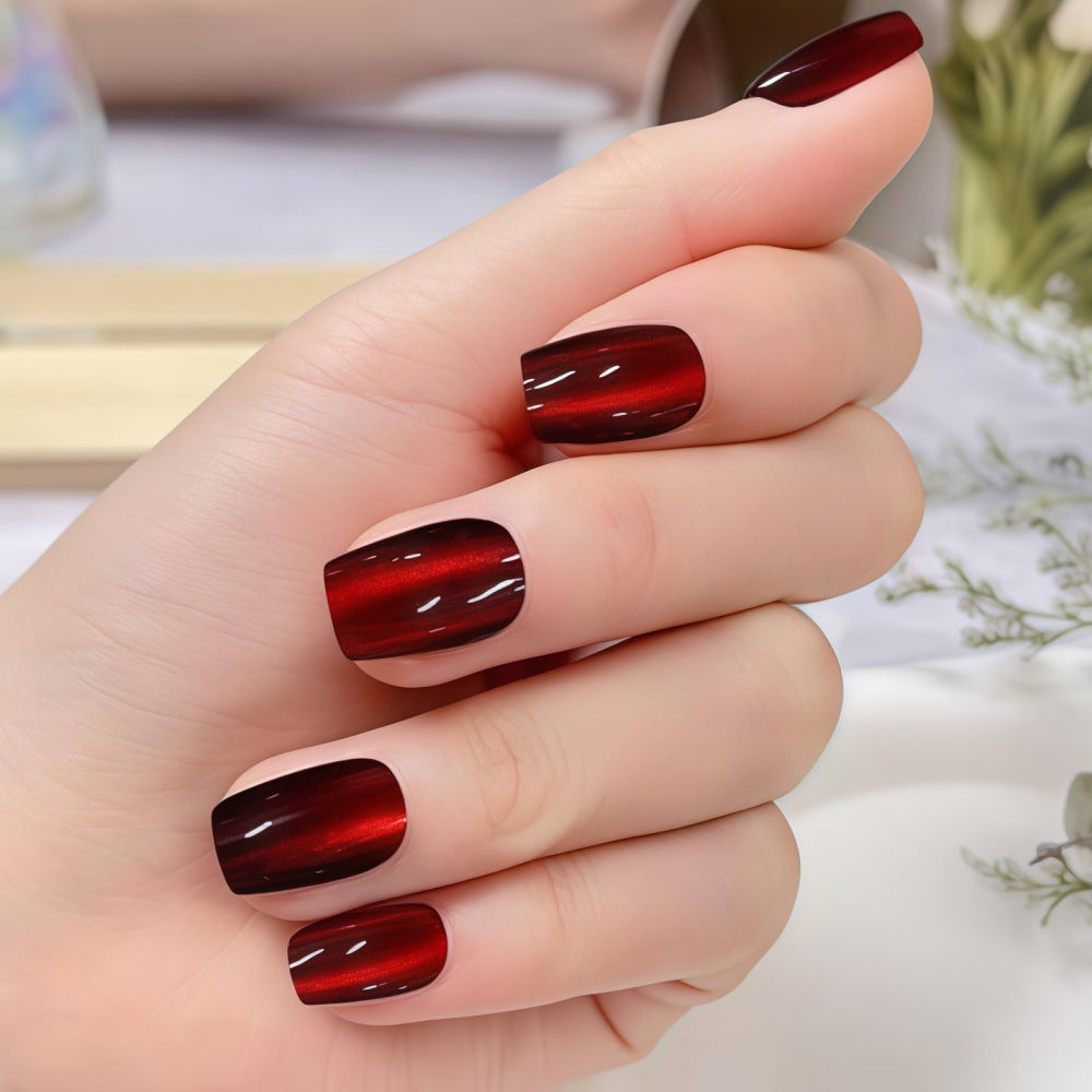 Artificial nails in elegant shine design Stornfield