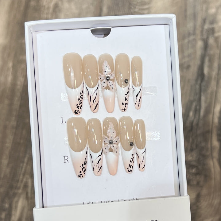 Elegant Stiletto Press-On Nail Set with Decorative Accents Stornfield