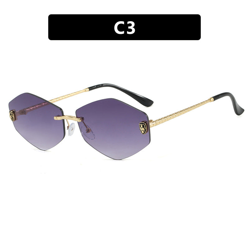 Women's geometric sunglasses in modern design with elegant metal frame Stornfield
