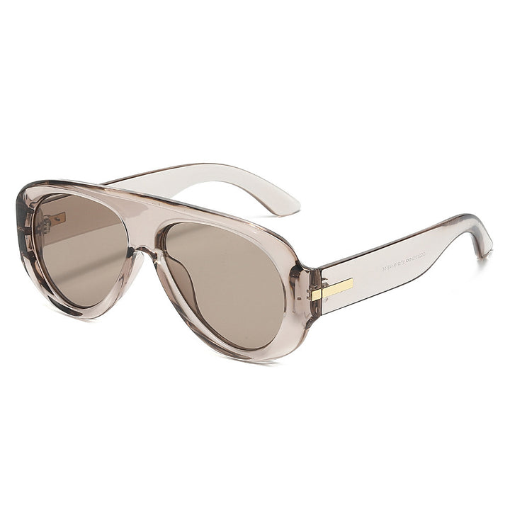 Vintage-Inspired Aviator Sunglasses with Subtle Gold Accents Stornfield
