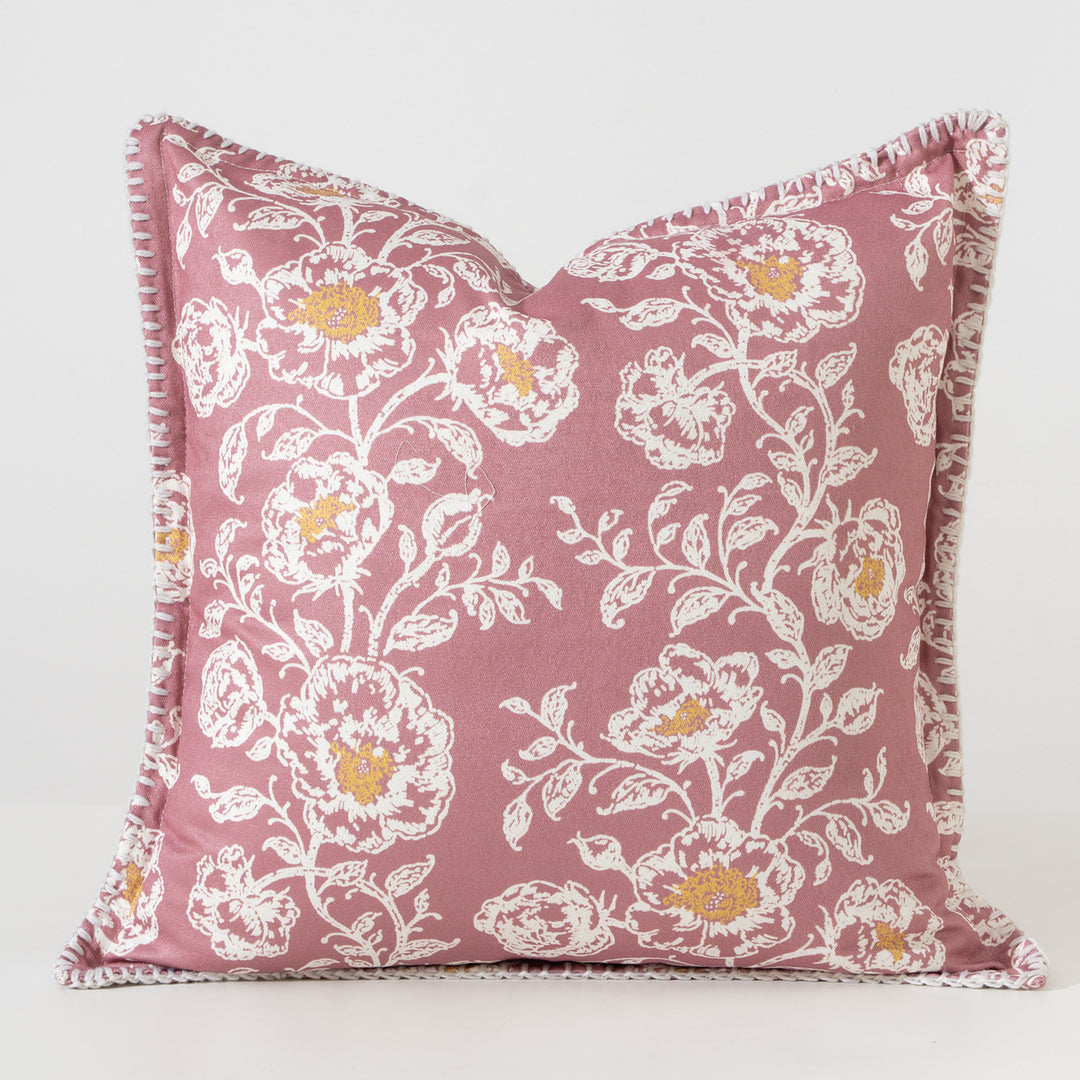 Rectangular decorative pillowcase made of jacquard with ornamental ikat look