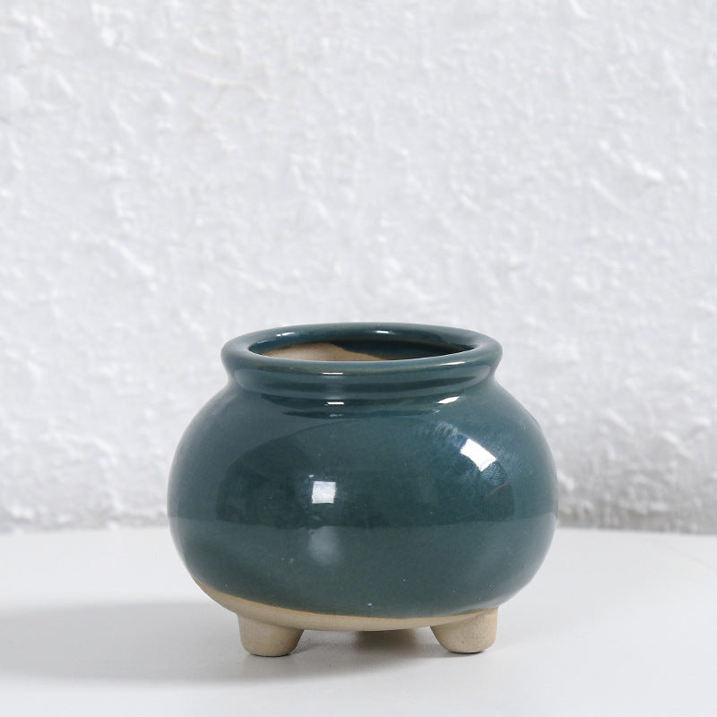 Contemporary Curved Ceramic Vase Stornfeild