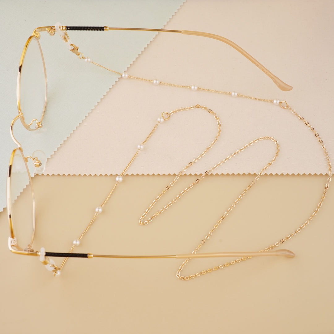 Elegant Pearl-Accented Eyewear Chain Stornfield