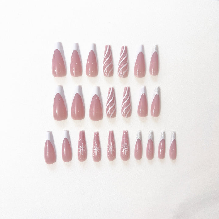 Elegant and creative art nails Stornfield