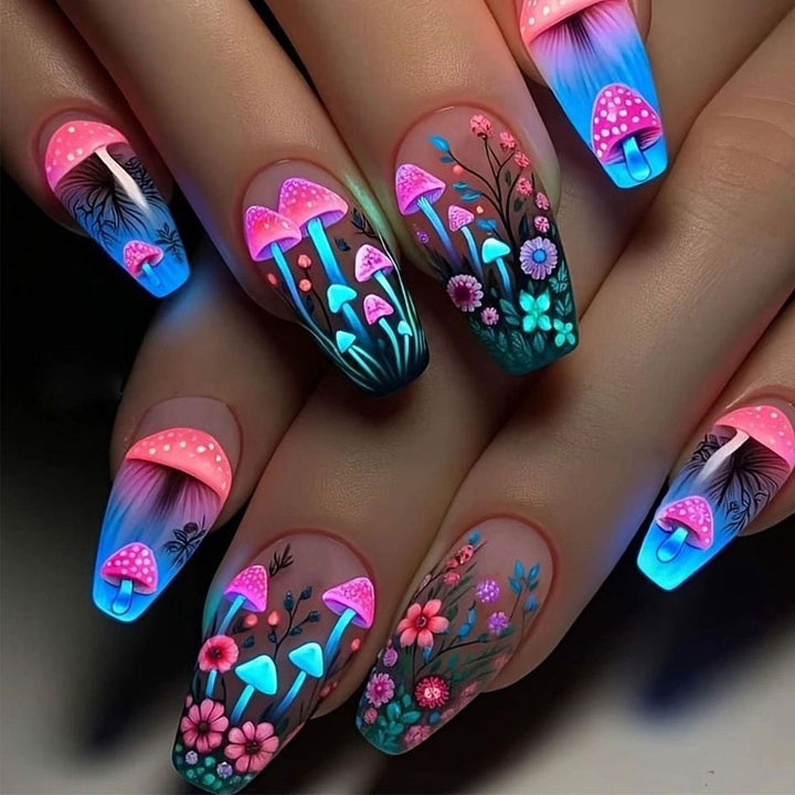 Artificial nails with glowing mushroom and flower motifs Stornfield