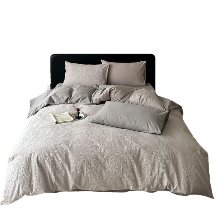 Bedding set made of crinkle-embossed cotton satin with easy-care finish and hotel closure