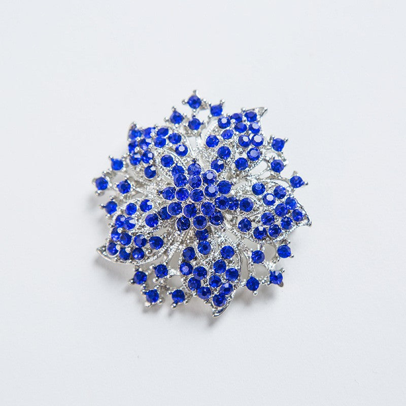 Glamorous brooch with crystals Stornfield