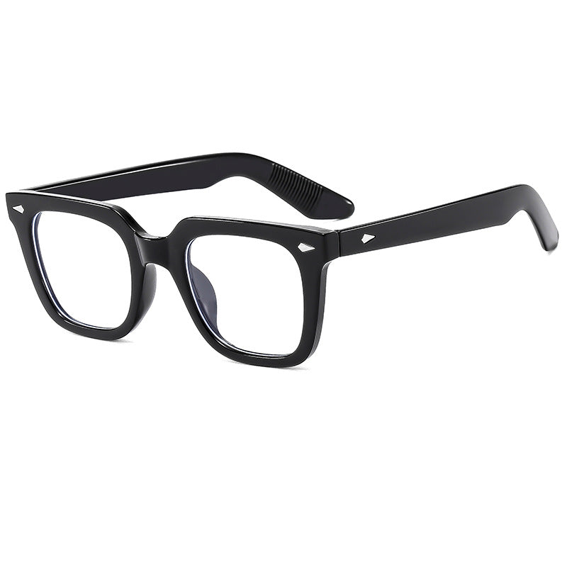Ladies fashionable glasses with oversized, transparent frame Stornfield