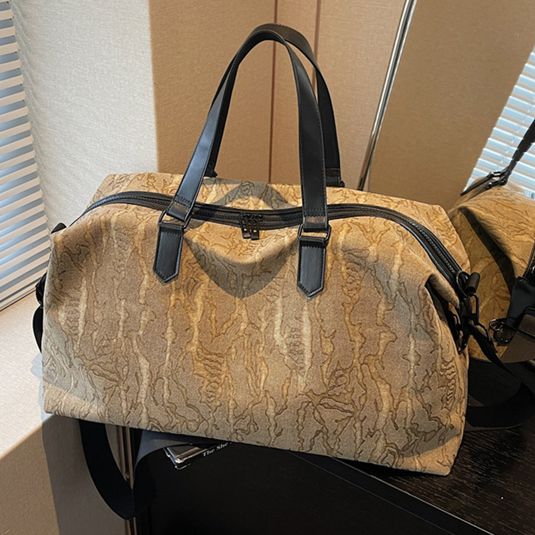 Sporty travel bag with innovative design Stornfield