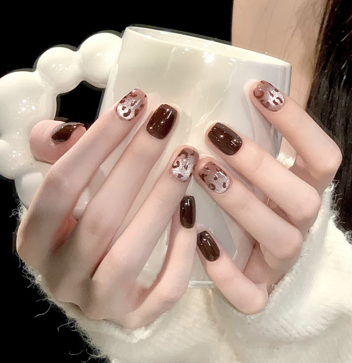 Artificial nails with elegant ombre look Stornfield