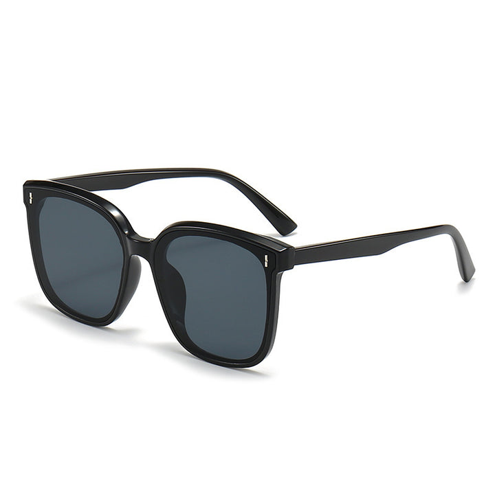 Women's fashion sunglasses with protective UV filter and elegant design Stornfield