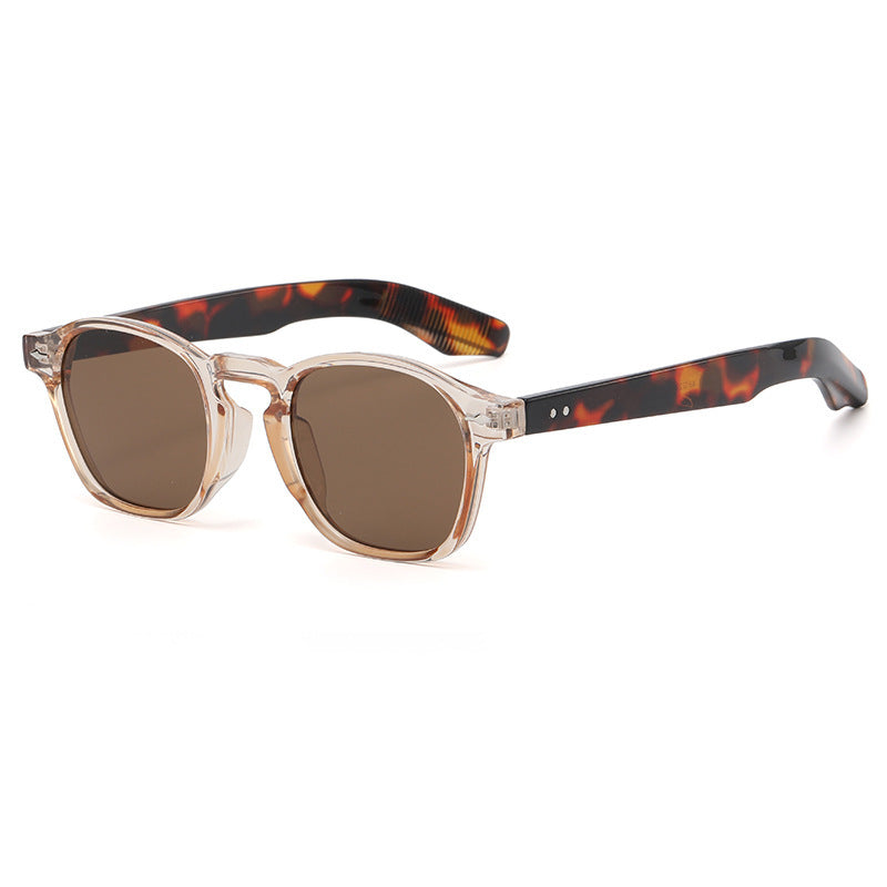 Women rebellious retro-inspired sunglasses Stornfield