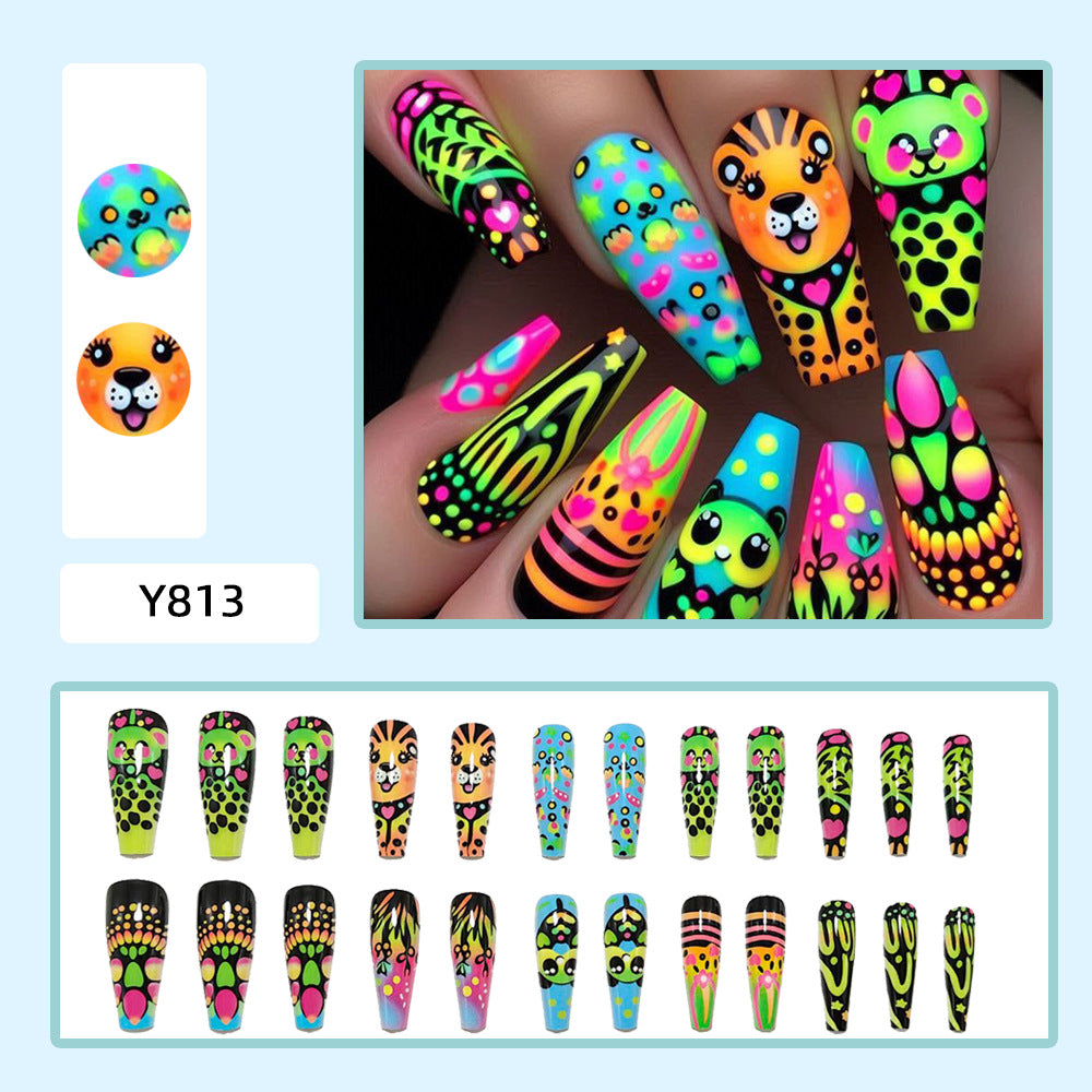 Elaborate nail art with animal motifs Stornfield