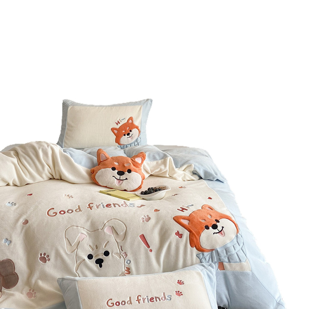 Children's bedding set with plush dog appliqués and microfiber throw