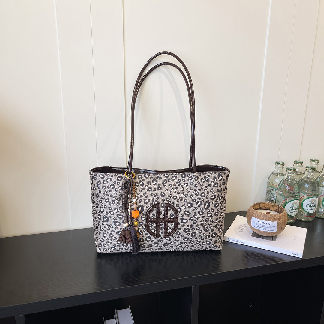 Leopard Print Handheld Tote Bag