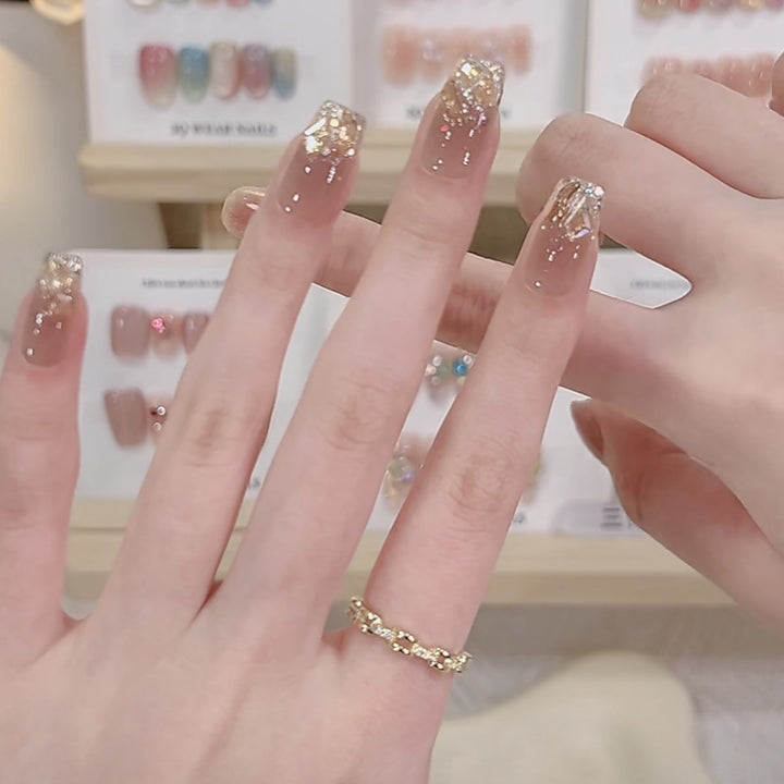 Luxurious Decorative Press-On Nail Set Stornfield