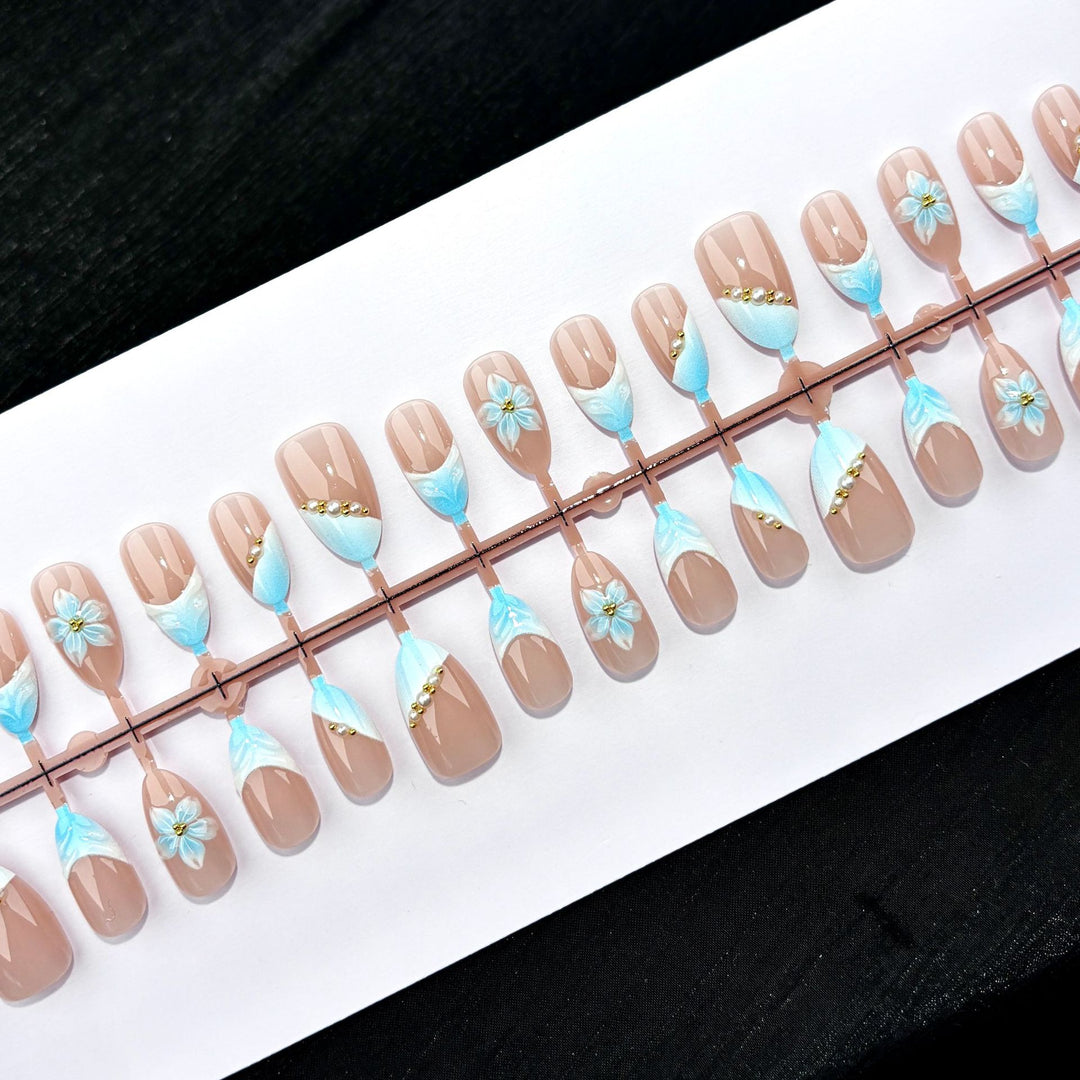 Elegant Floral Press-On Nail Design