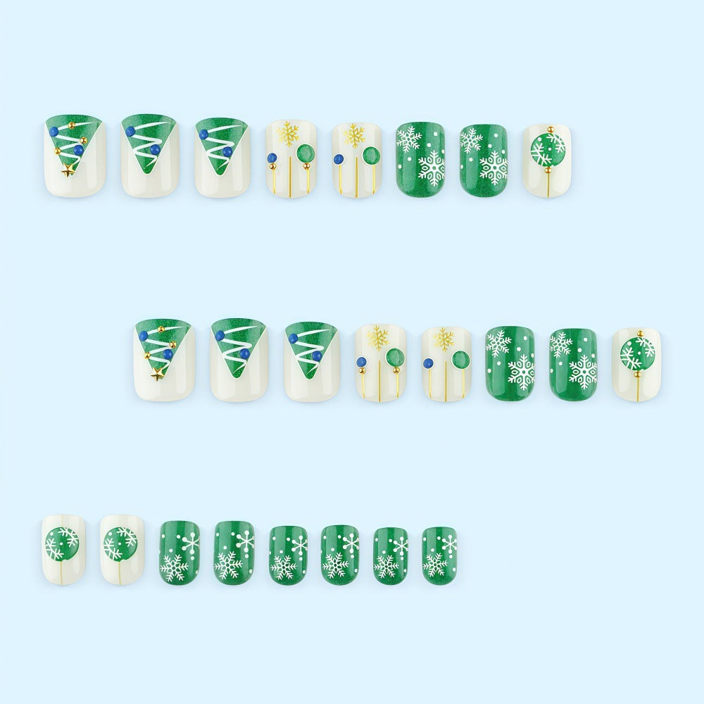 Artificial Nail Set with Festive Winter Design Stornfield