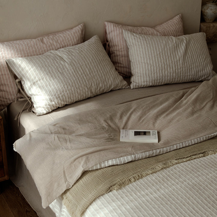 Striped Washed Linen Duvet Cover Set with Tie-Closure Pillowcases