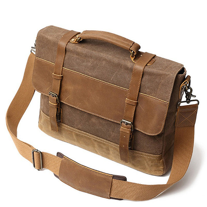 Robust briefcase with vintage design Stornfield
