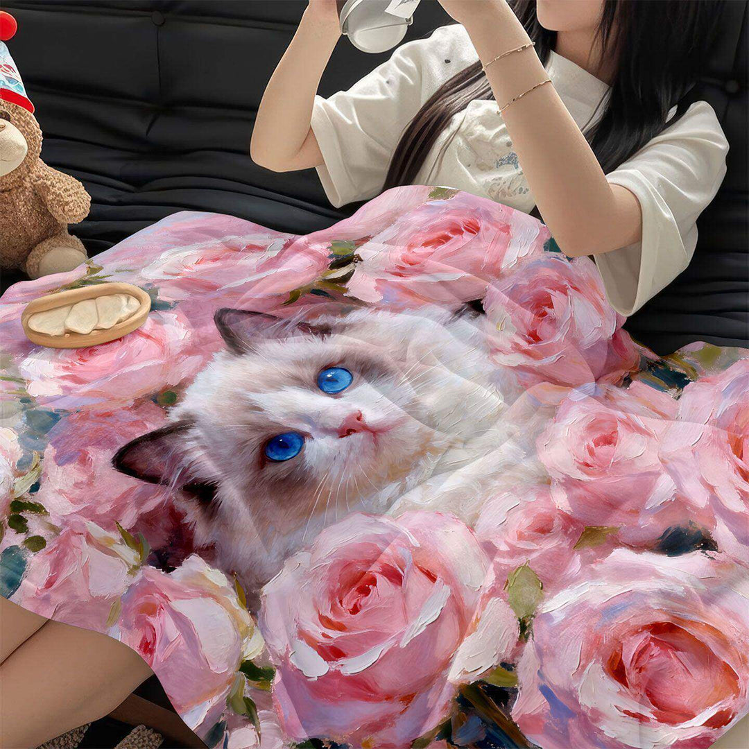 Plush Cat-Themed Throw Blanket